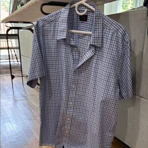 UNTUCKit Blue and White Casual Button Down Shirt